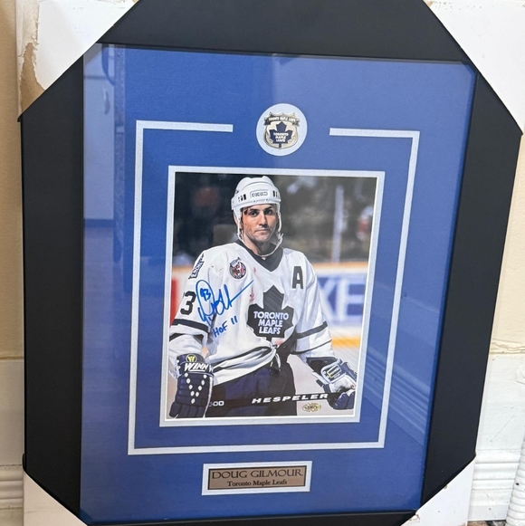 Toronto Maple Leafs Other - Toronto Maple Leafs Doug Gilmour Signed Photo in Blue Frame